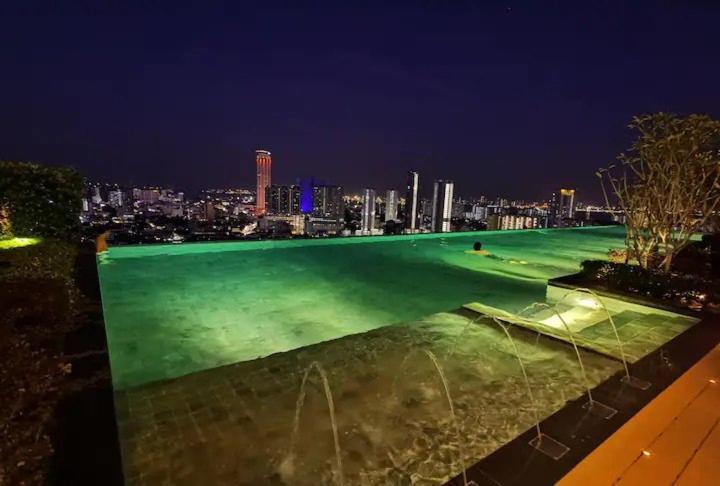 Beacon Executive By Fantabulous Apartment George Town