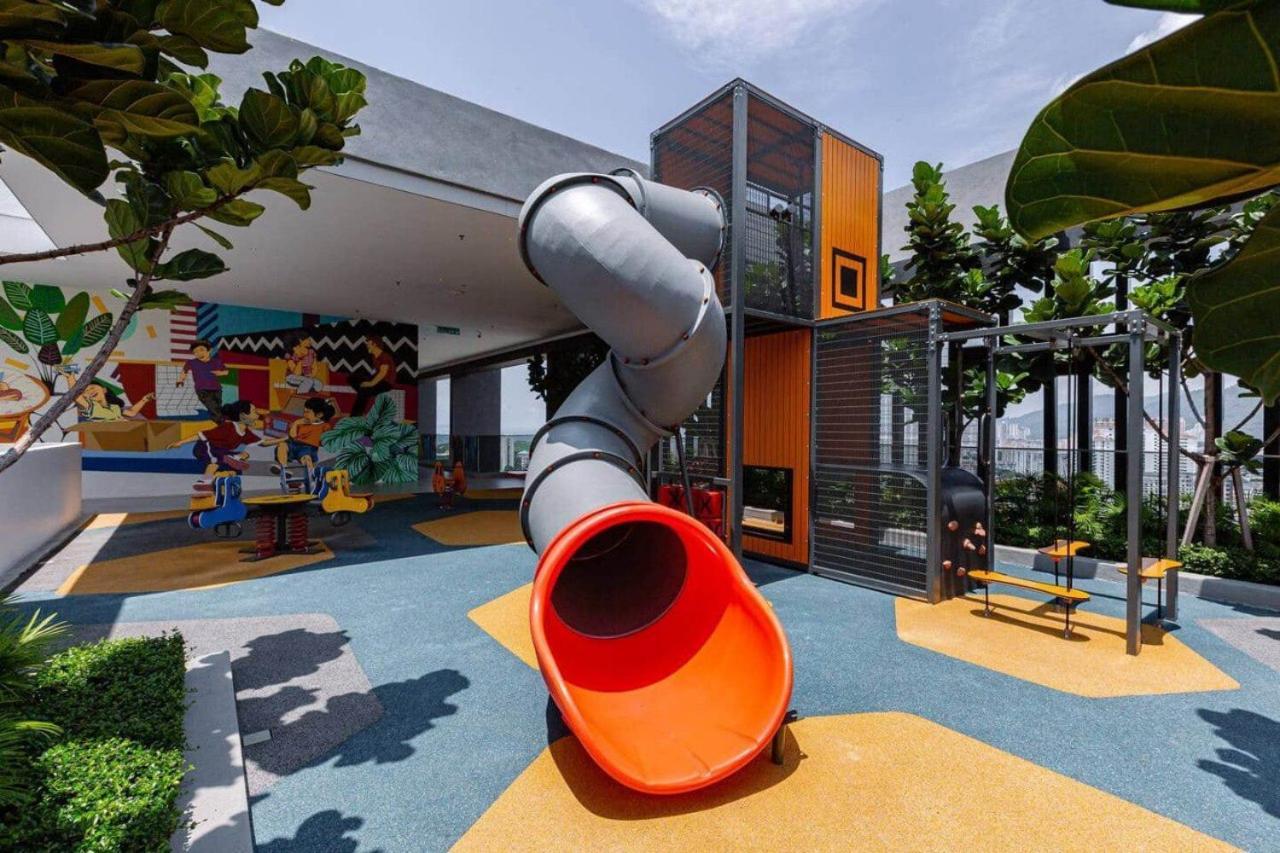 Beacon Executive By Fantabulous * George Town