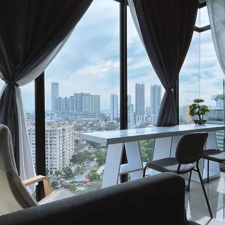 Beacon Executive Suite By Fantabulous Guest House George Town Exterior photo